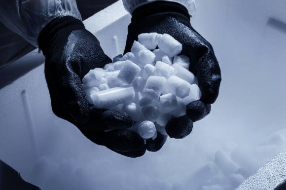 Neige carbonique vendue en colis dans la région - Auvergne-Rhône-Alpes - PROP’ICE